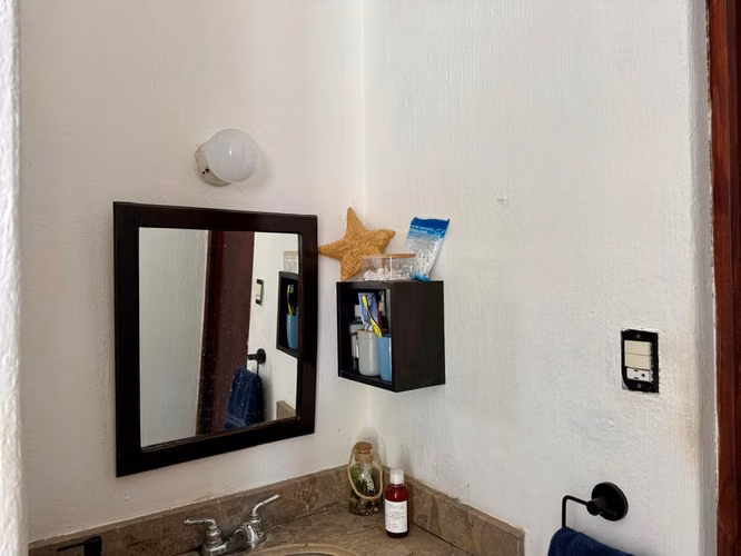 CASA EN VENTA EN ZONA 11 MARISCAL, DENTRO DE GARITA 