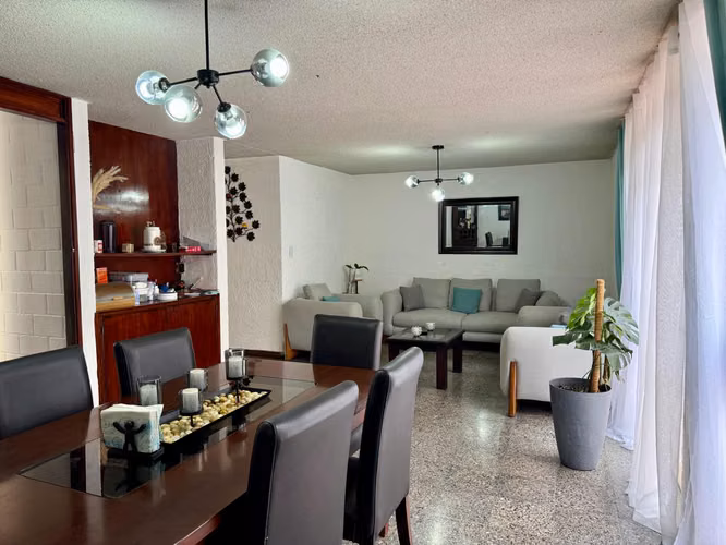 CASA EN VENTA EN ZONA 11 MARISCAL, DENTRO DE GARITA 