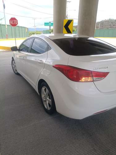 HIUNDAY ELANTRA GLS MOD. 2013 RECIEN INGRESO 