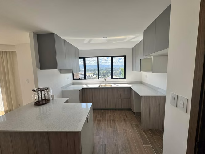 APARTAMENTO EN RENTA EN ZONA 14, PARQUE 14 - Imagen 2