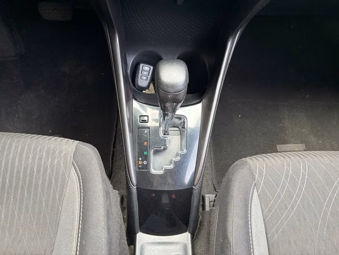 Toyota Yaris G de Agencia Modelo 2022 - Imagen 17