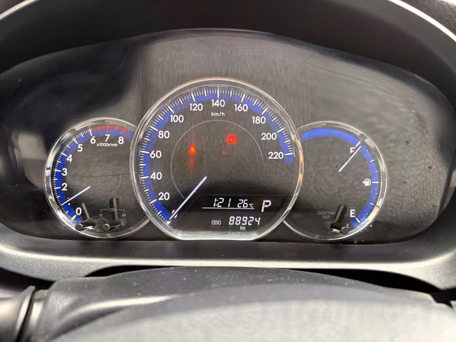 Toyota Yaris G de Agencia Modelo 2022 - Imagen 19