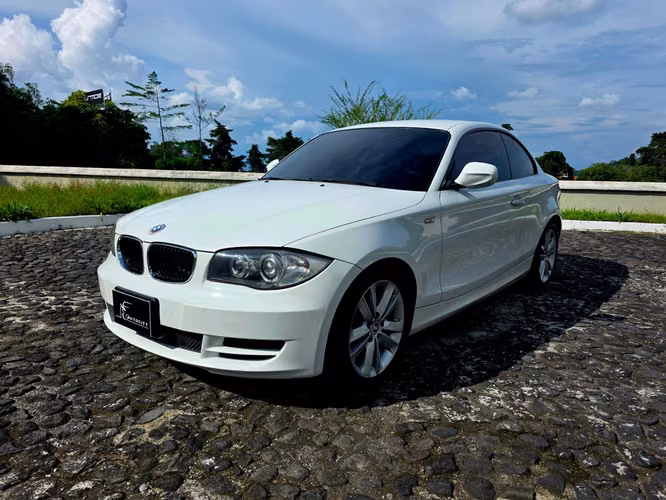 BMW 120i 2011 