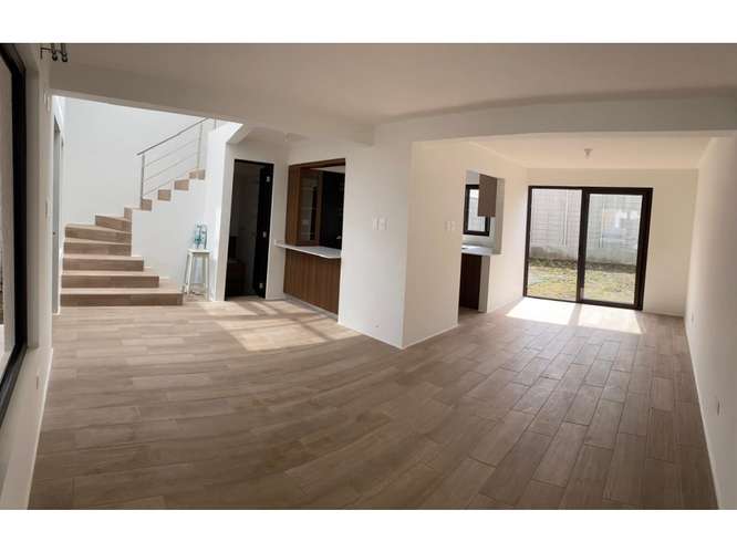  CASA EN RENTA – 3 HAB + JARDÍN | MIRABOSQUE | KM 16.5, CAES - Imagen 2