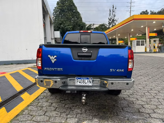 Nissan frontier automático 4x4 v6 2013 - Imagen 6