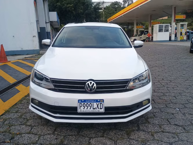 Volkswagen jetta 1.8 turbo 2015  - Imagen 2
