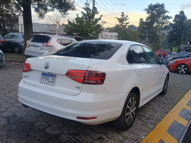Volkswagen jetta 1.8 turbo 2015  - Imagen 5