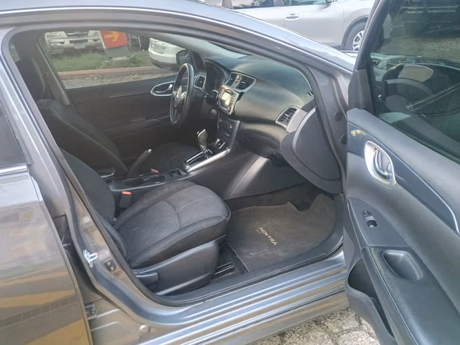 Nissna sentra sr automático 2016 - Imagen 5
