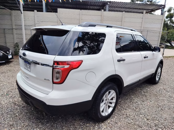 Ford Explorer XLT 2015 - Imagen 2