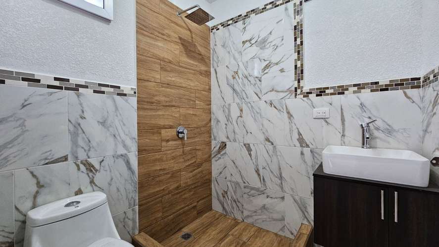 Casa Residencial Nueva Pequeño Condominio en San Pedro las Huertas Antigua Guatemala