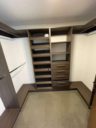 Apartamento de 2 Niveles estilo Loft en Edificio 4Venezia 4 grados norte Zona 4