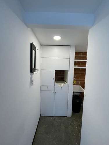 Apartamento de 2 Niveles estilo Loft en Edificio 4Venezia 4 grados norte Zona 4