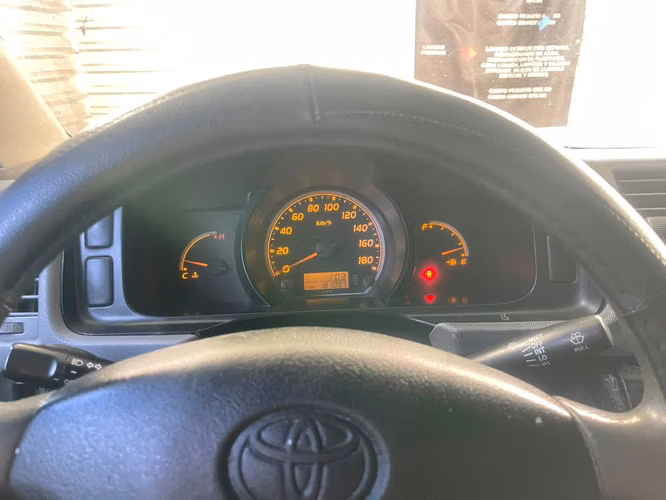De agencia - Toyota HiAce Panel - Motor 2KD - Modelo 2014 