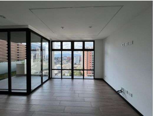 Renta de Apartamento con Jardín en Nivel alto en IQ10 Zona 10 | 3 Habitaciones  - Imagen 3