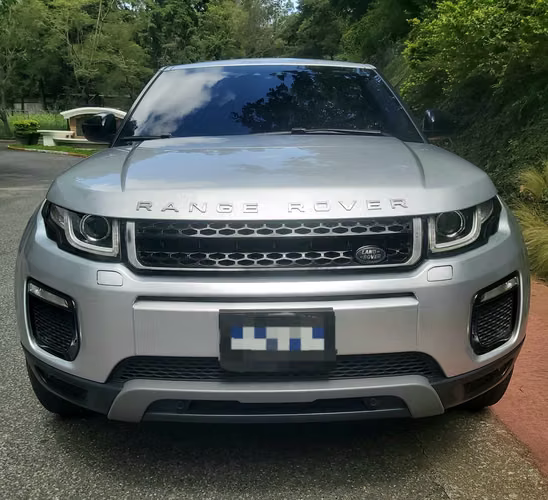 RANGE ROVER EVOQUE Si4 Modelo 2017 de agencia. (Record de agencia)