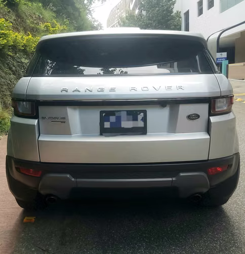 RANGE ROVER EVOQUE Si4 Modelo 2017 de agencia. (Record de agencia)