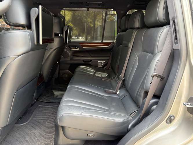 Lexus LX570 de Agencia Modelo 2017 - Imagen 12