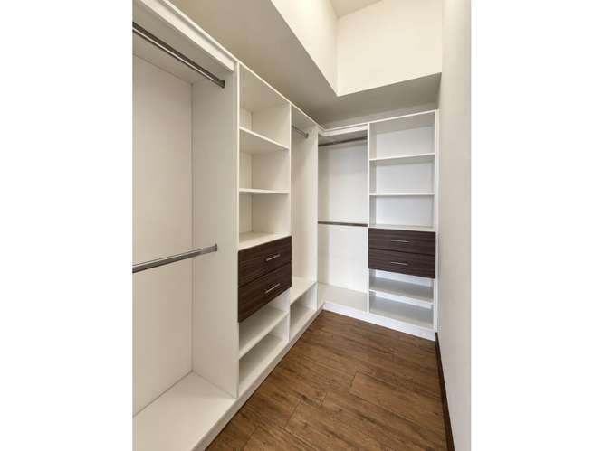  APARTAMENTO EN RENTA –2 HAB + 3 BALCONES | CASALINI | ZONA 10 - Imagen 11
