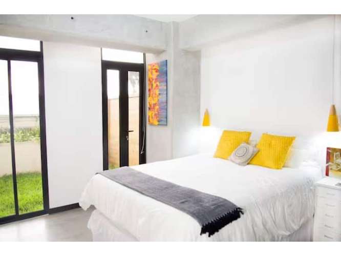  APARTAMENTO AMUEBLADO RENTA – 2 HAB  | EDIFICIO FABRA | ZONA 10 - Imagen 4