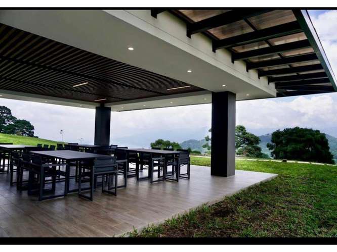  APARTAMENTO EN VENTA – 3 HAB + 2 PARQUEOS | EDIFICIO NAGANO ZONA 16 - Imagen 8