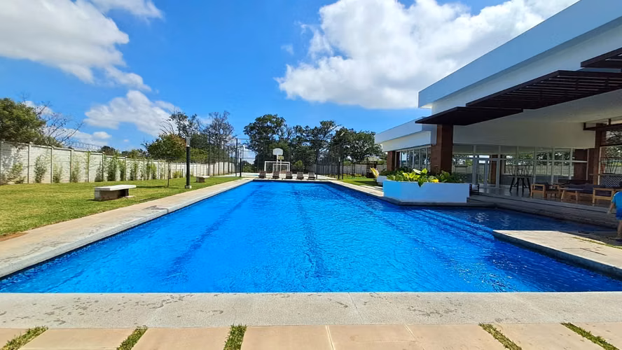 APARTAMENTO EN RENTA EN SENDEROS ZONA 16 - Imagen 1