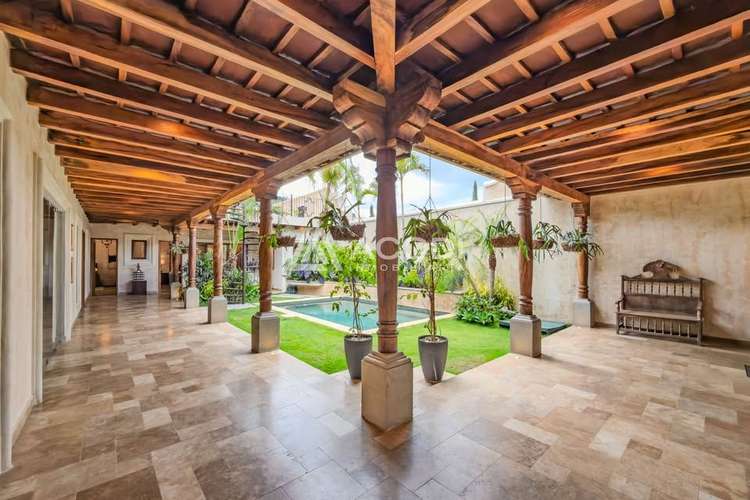 Casa de un nivel amueblada en Antigua Guatemala - Imagen 5