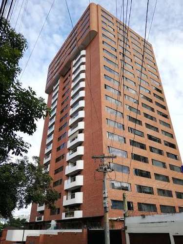 RENTA DE APARTAMENTO EN EDIFICIO DALÍ, ZONA 14