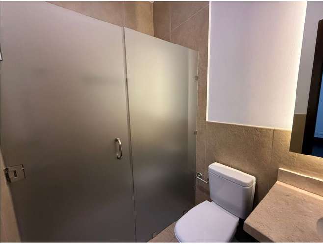 RENTA DE AMPLIA VIVIENDA EN RAMBLAS DE CAYALA, ZONA 16 - Imagen 15