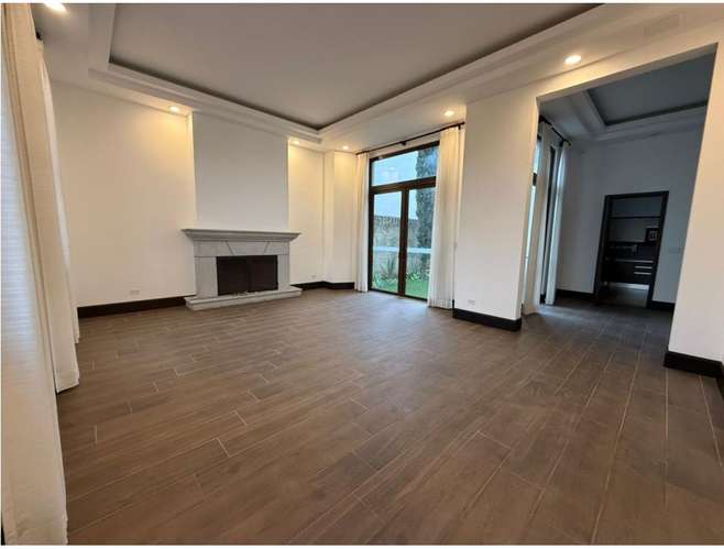 RENTA DE AMPLIA VIVIENDA EN RAMBLAS DE CAYALA, ZONA 16 - Imagen 3