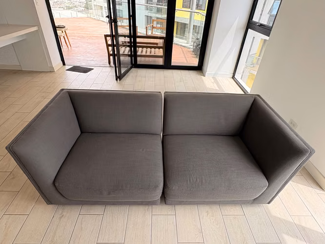 Sofa de dos plazas (se separa) comprado en Habitat