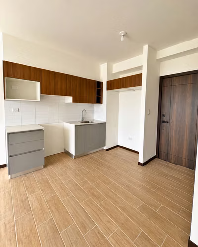 APARTAMENTO EN RENTA ZONA 7 NIVEL ALTO PARA ESTRENAR - Imagen 5