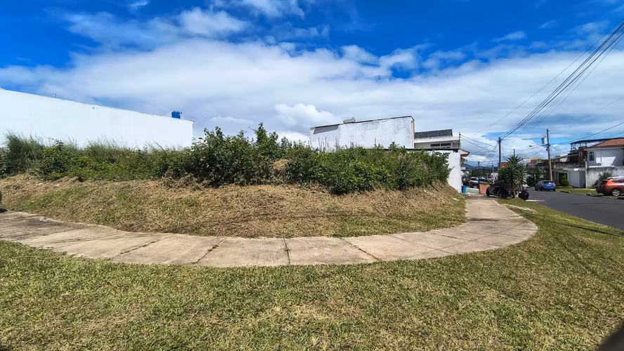 INVERTA EN ZONA 16 - TERRENO EN VENTA EN HACIENDA REAL - Imagen 7