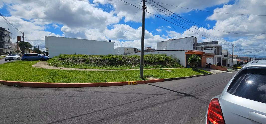 TERRENO EN ZONA 16 - HACIENDA REAL precio negociable - Imagen 6