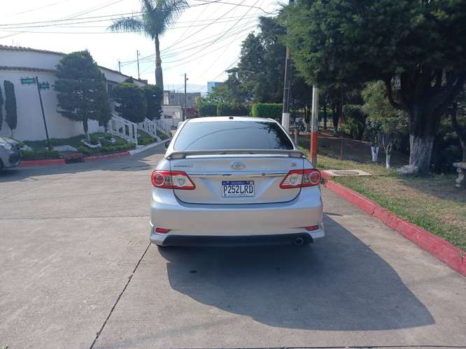 Vendo impecable toyota corolla S 2011