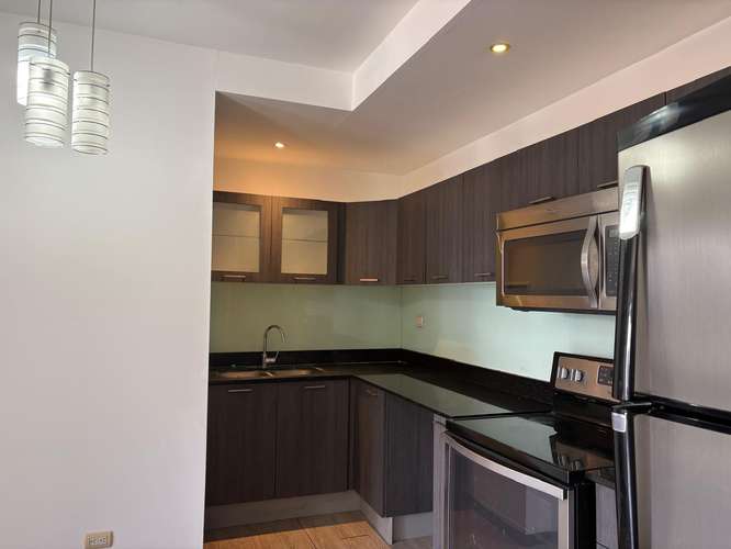 Bonito Apartamento edificio NEO, zona 10 en renta - Imagen 6