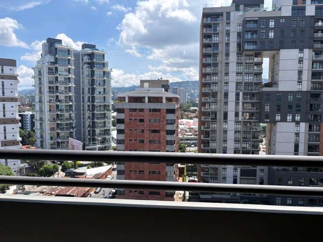 Bonito Apartamento edificio NEO, zona 10 en renta - Imagen 7