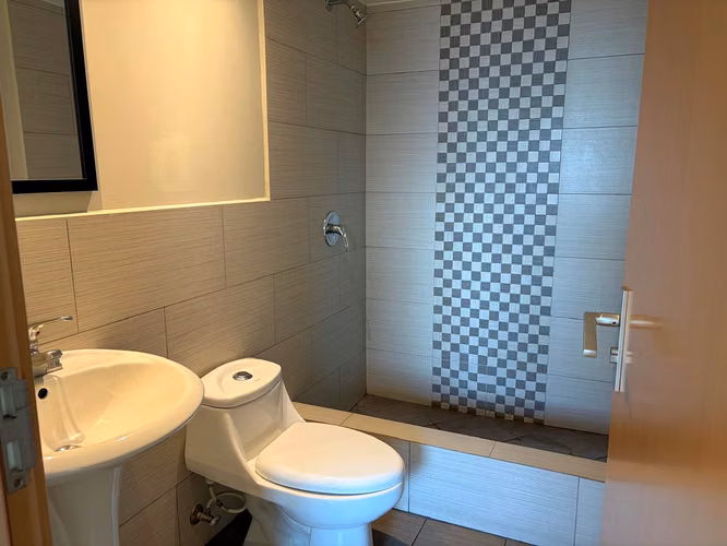 Apartamento en Renta Edificio Condado La Villa, Zona 14 - Imagen 6