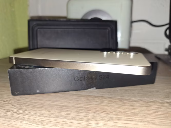 Samsung Galaxy S24 normal Claro de 256 GB, Estado 9 de 10 - Imagen 8