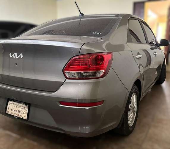 Kia Soluto 2025 | Como Nuevo | IVA Negociable | Impuesto 2026 Pagado - Imagen 11