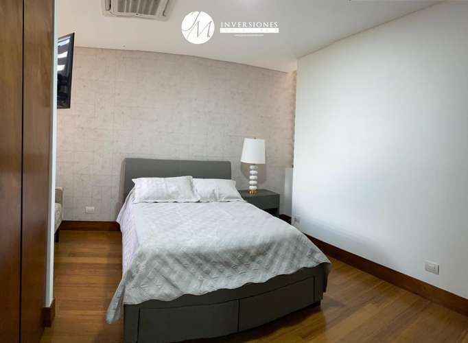 Apartamento en Venta de 3 Dormitorios en zona 15 - Imagen 8