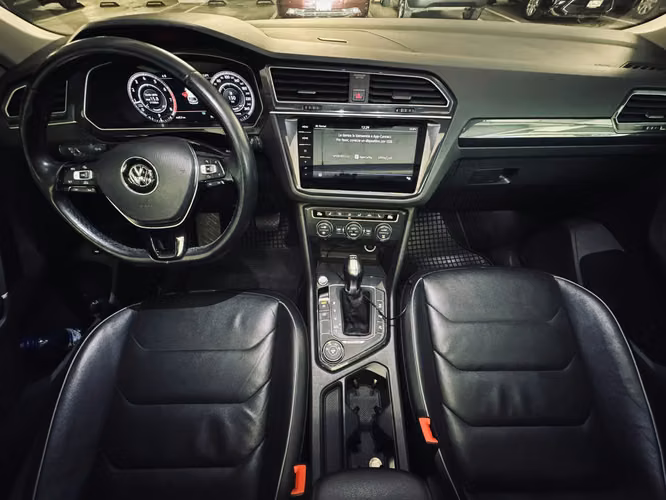 VOLKSWAGEN TIGUAN SPORT MODELO 2018