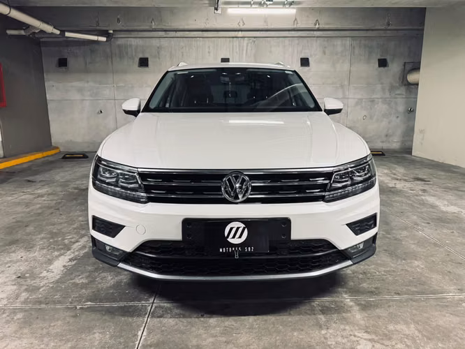 VOLKSWAGEN TIGUAN SPORT MODELO 2018