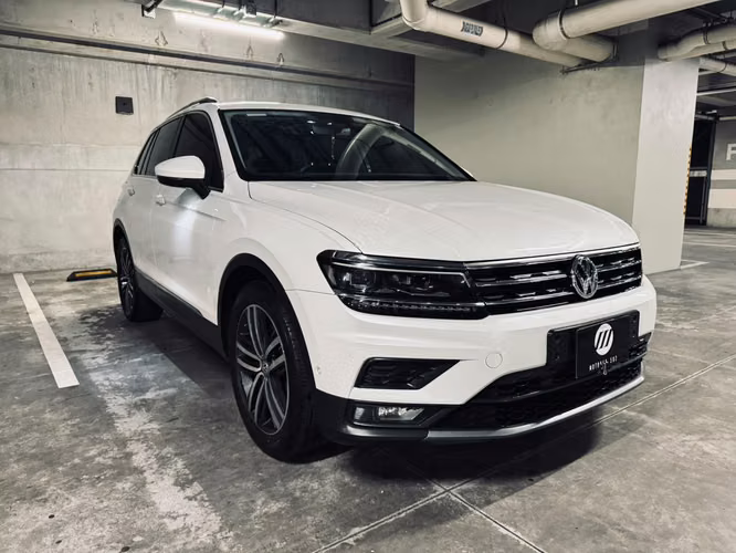 VOLKSWAGEN TIGUAN SPORT MODELO 2018