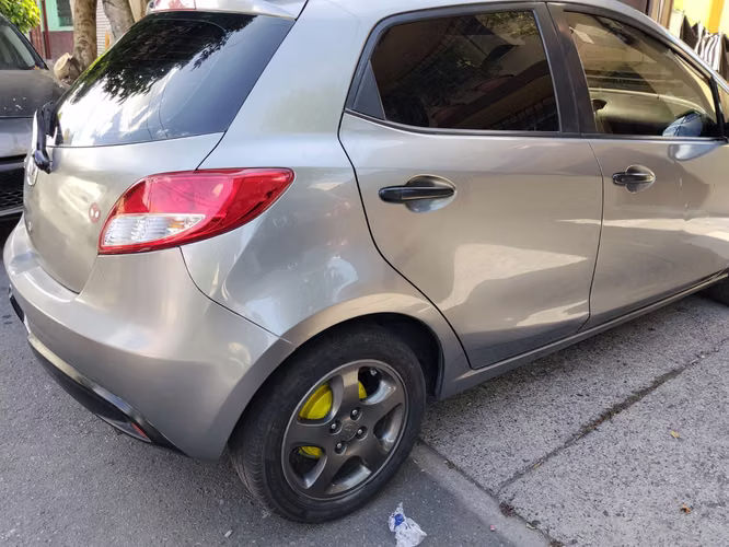 Vendo Mazda 2  - Imagen 7