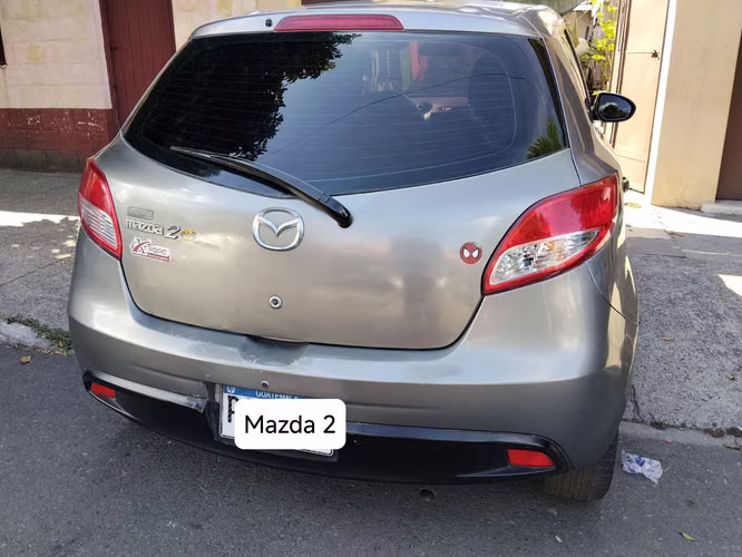 Vendo Mazda 2  - Imagen 6