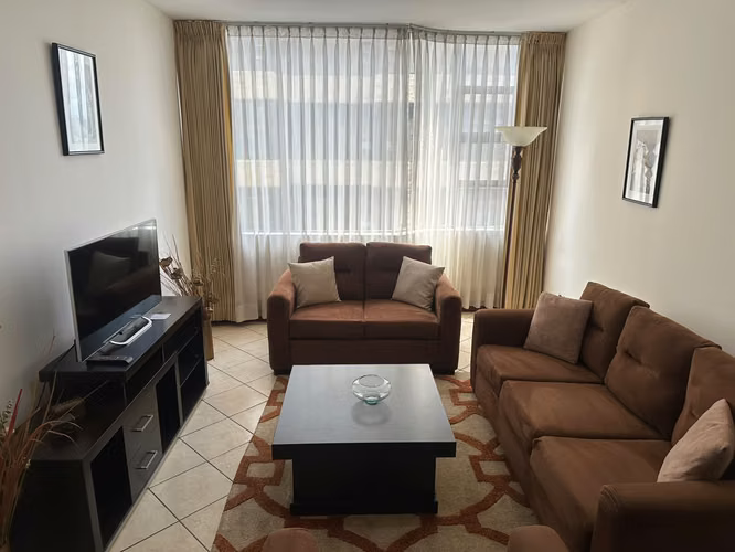 APTO AMUEBLADO 1 dorm, 1 dorm/estudio  Milenia zona 10 - Imagen 5