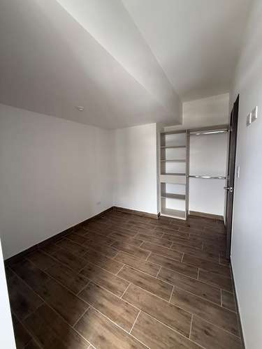 RENTO APTO NUEVO MODRA 2 ZONA 4 REF 6944 *1 HAB, 1 BAÑO, 1 PARQ, LINEA BLANCA, 50 M2, Q.5700* - Imagen 1