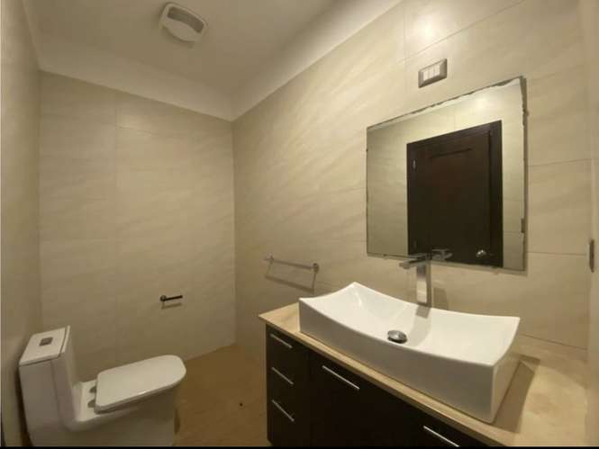 Rento apartamento tipo STUDIO CON TERRAZA en Zona 10  CERCA ZONA PADERA - Imagen 4