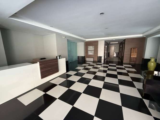 Rento apartamento tipo STUDIO CON TERRAZA en Zona 10  CERCA ZONA PADERA - Imagen 16