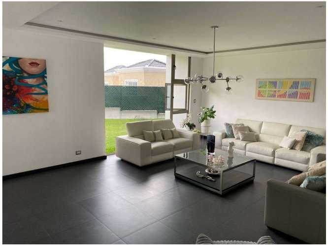  CASA EN VENTA – 4 HABITACIONES |  VILA VERDE II  | FRAIJANES - Imagen 3